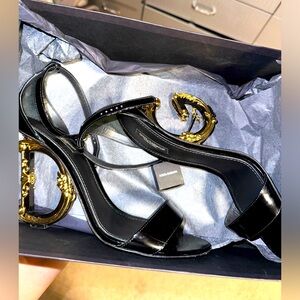 dolce and gabbana size 40